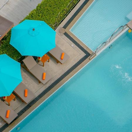 Recenta Suite Phuket Suanluang Exteriér fotografie