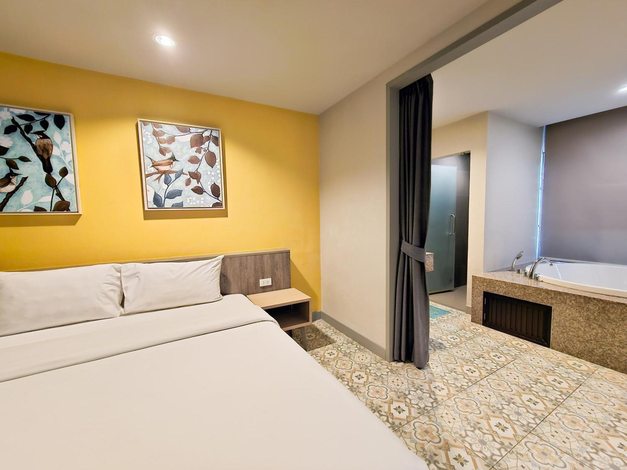 Recenta Suite Phuket Suanluang Exteriér fotografie