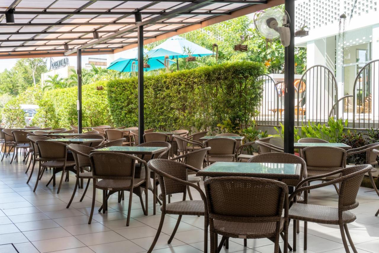 Recenta Suite Phuket Suanluang Exteriér fotografie